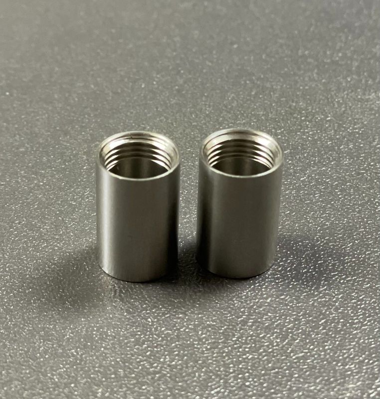 Gepersonaliseerde hoge precisie aangepaste roestvrij staal / titanium high end cnc freesmachine horlogedeeltjes horlogekast