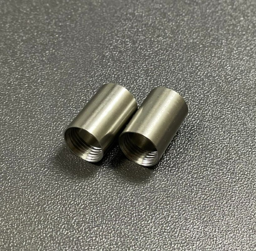 Gepersonaliseerde hoge precisie aangepaste roestvrij staal / titanium high end cnc freesmachine horlogedeeltjes horlogekast